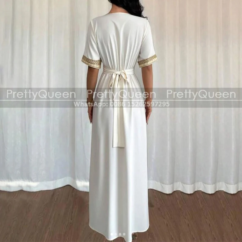 Gold Tassel Mother of the Bride Dresses Buttons V Neck Appliques Half Sleeves A Line Customized Arabic Dubai Prom Dress