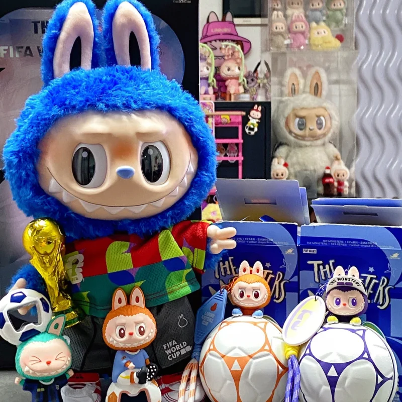 

POPMART LABUBU FIFA World Cup FIFA CATCH THE WIN Vinyl Hanging Card Big Doll Football Collectibles Furniture Decoration Ornament