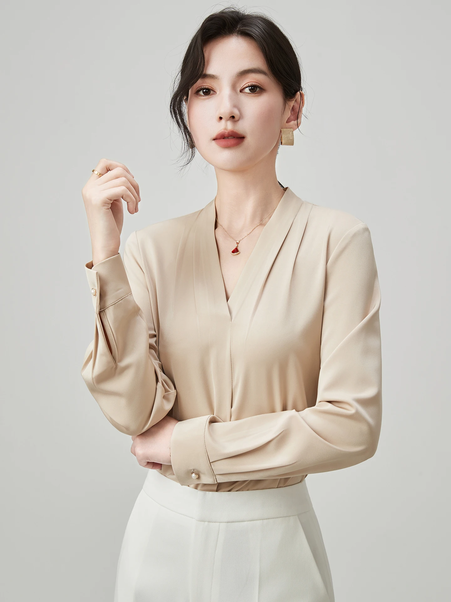 

Ele Matte Satin Long Sve irt Office Stand Collar Simple Classy Inner Wear irt Knowlable Beige High End Women's...