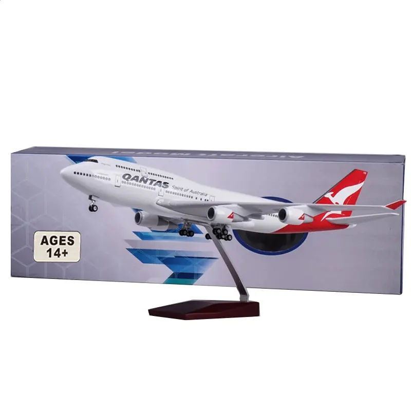 

1/150 Scale Airplane B747 QANTAS Airline Model LED Light With Wheel Landing Gear Diecast Resin Plane Display Toys Collection