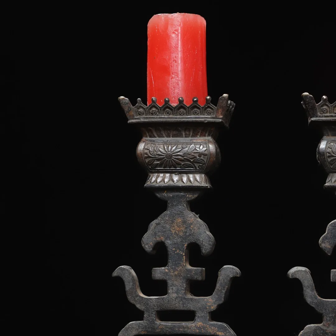 Old Bronze Cinnabar Longevity character texture Lotus Buddha Terrace Candlestick Wax platform a pair Worship Hall Town house