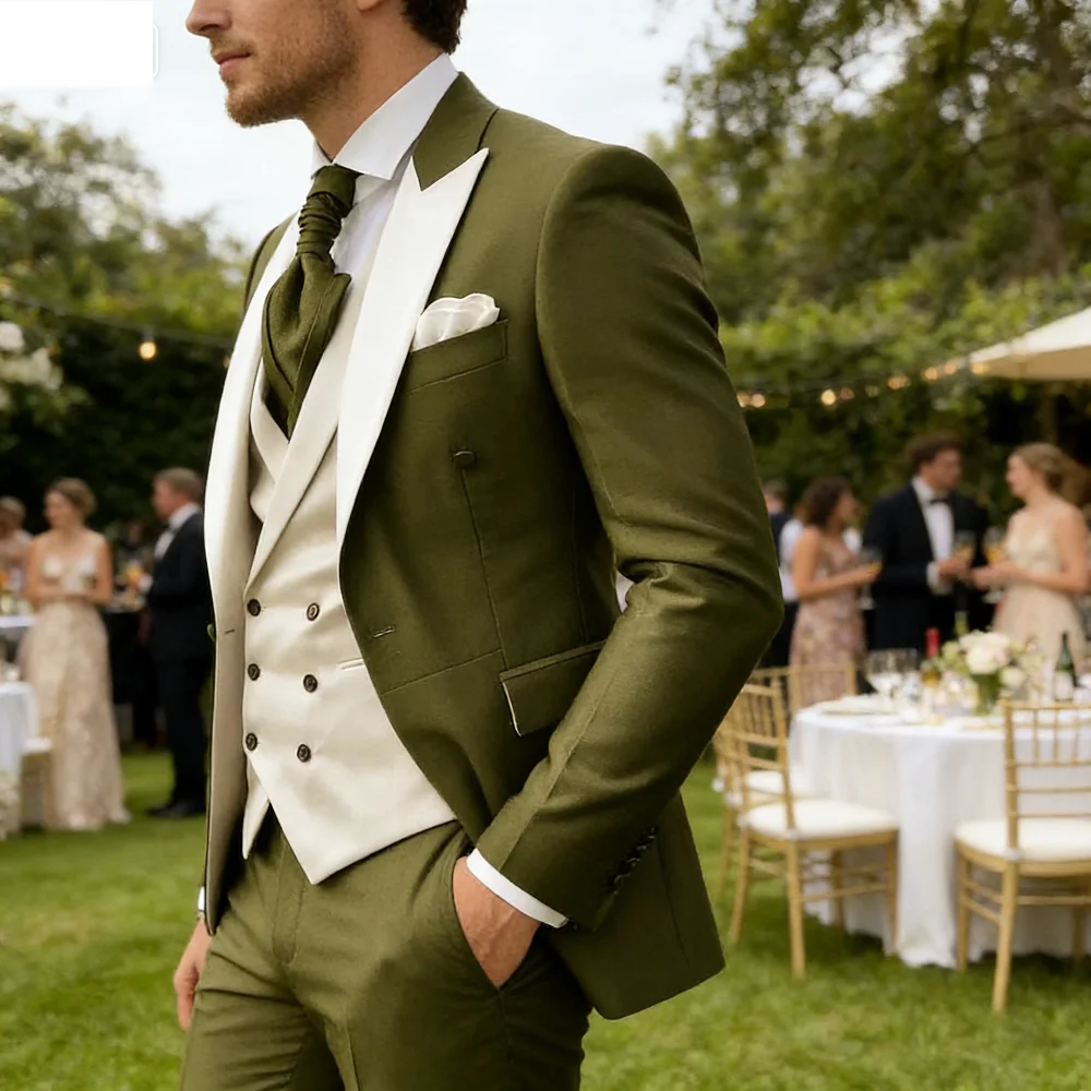 

Pink Men's Elegant Peak Lapel Tuxedo 3-Piece Suit with Blazer Vest And Pants Set for Formal Business Prom Grooming