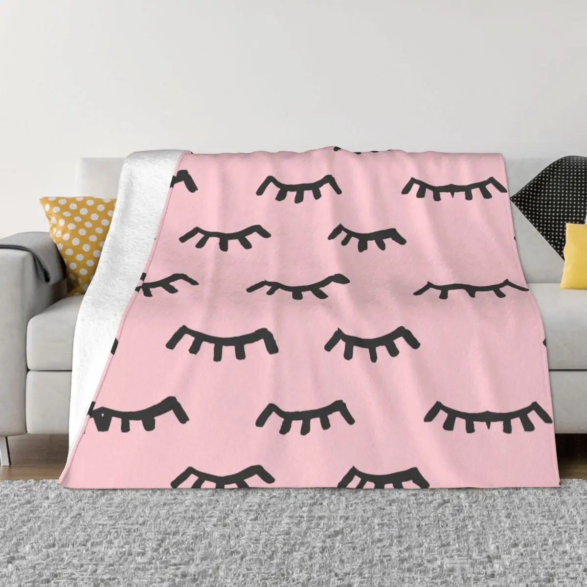 Eyelash Blanket Cover Flannel Cartoon Beauty Glam Closed Eyes Super Warm Throw Blanket for Bedding Couch Bedspread