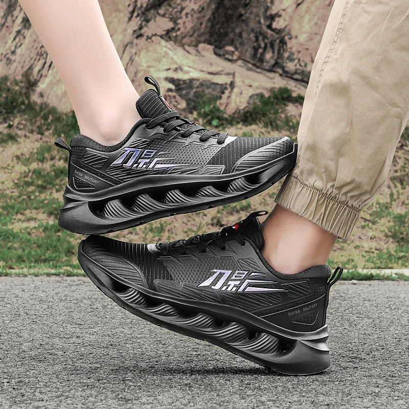 2025 New Sneakers Designer Outdoor Jogging Shoes Unisex Mens Womens Luxury Brand Trail Running Shoes Couple