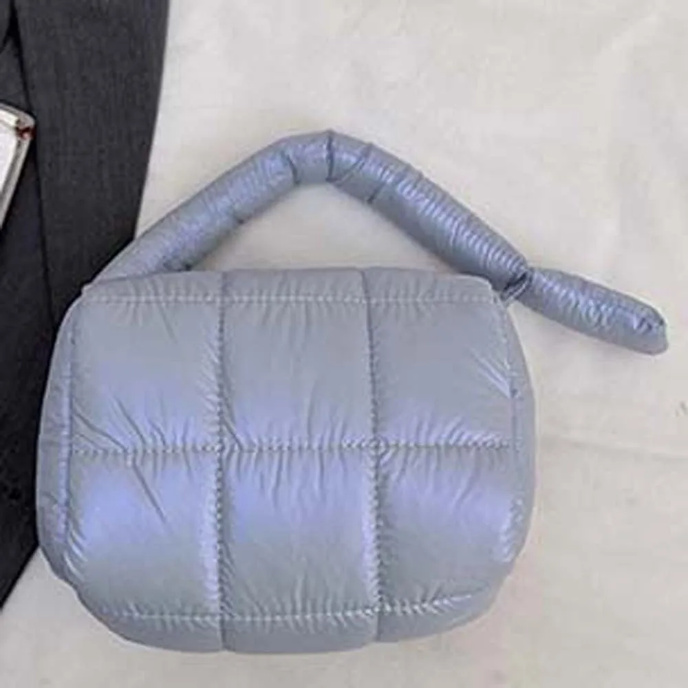 Gesteppte Cloud-Plissee-Gittertasche, großes Fassungsvermögen, leichte, bauschige Tragetasche, Polyester, spritzwassergeschützt