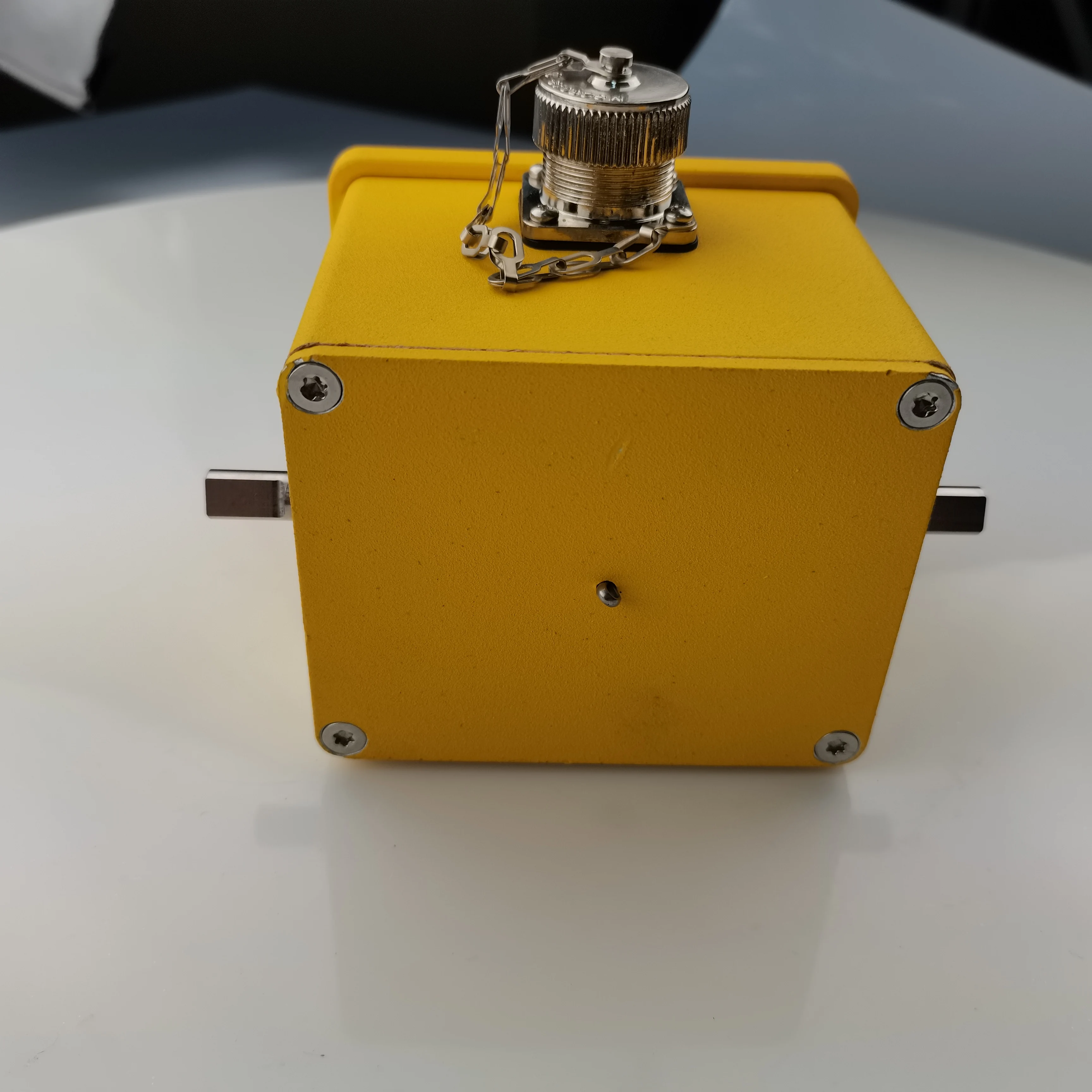 

Gold seller High Quality Asphalt Paver Leveling Sensor PN.04-21-40110 CAN/PWM Grade Sensor