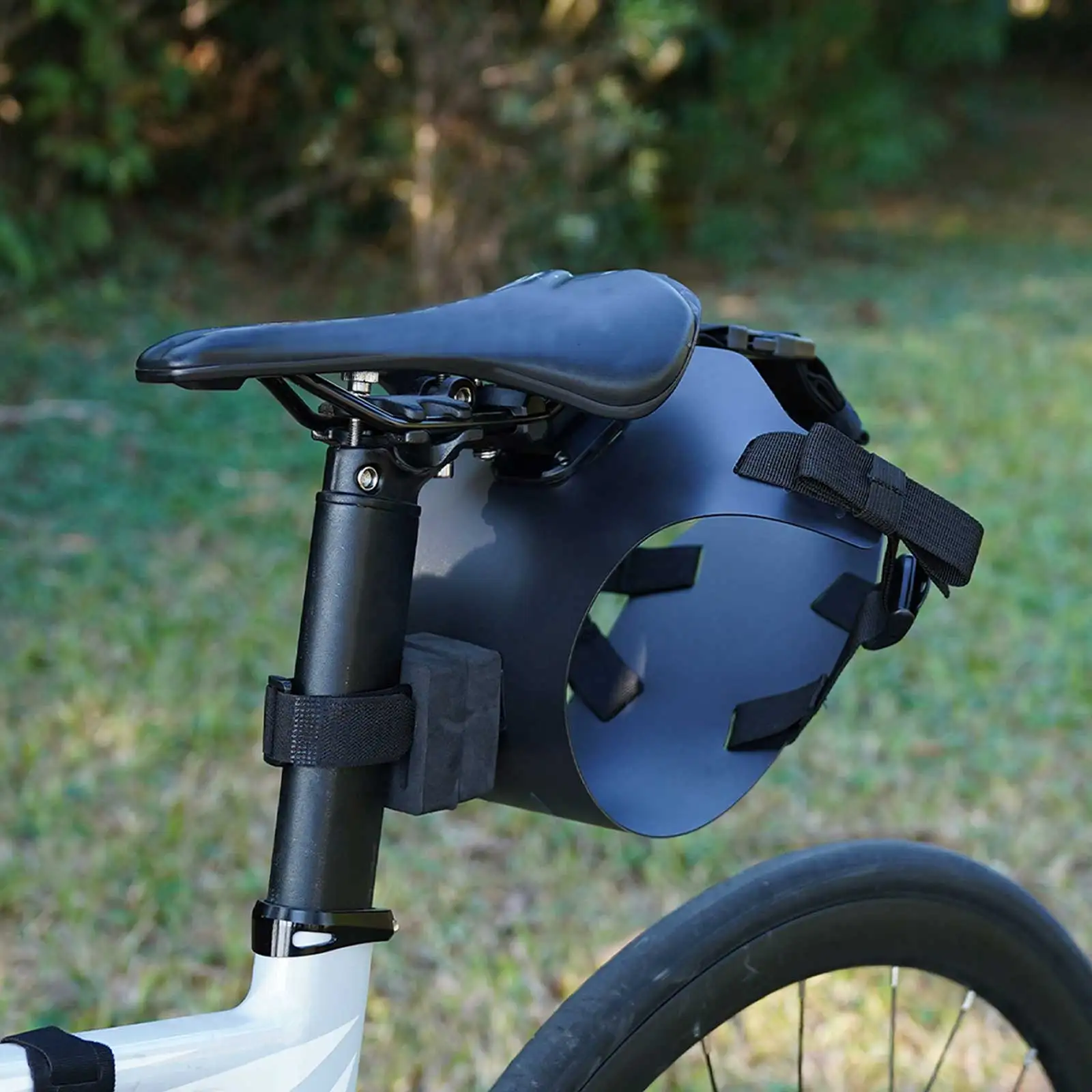 suporte-traseiro-para-bicicletas-com-liberacao-rapida-bolsa-traseira-ajustavel-para-bicicleta-facil-de-instalar-para-acessorios-de-bicicleta-de-estrada-e-mtb