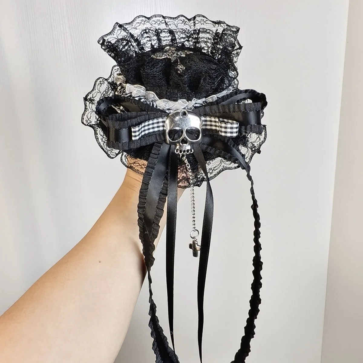 Y2K Kopfbedeckung Lolita Harajuku Mädchen Dark Gothic Schleife Spitze Totenkopf Kreuz Kleiner Hut Haarnadeln Mini Zylinder Haarspange