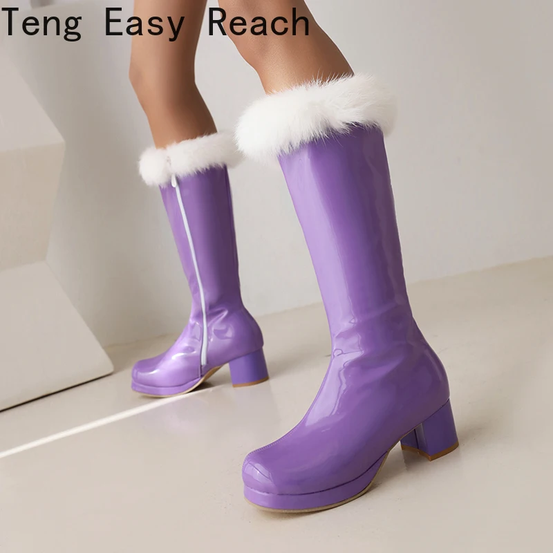 

Край цилиндра из кроличьей шерсти, большие размеры, боковая молния, яркие сапоги до колена из лакированной кожи, женские сапоги на толстом каблуке и платформе с плюшевой внутренней частью