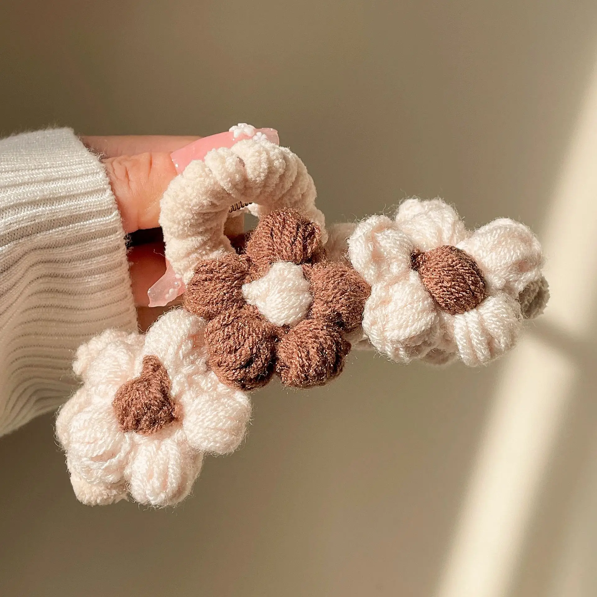 Large Plush Heart Hair Claw Shark Grip Warm Soft Velvet Back Head Updo Tamer for Women Cold Season Office Casual Wear Premium