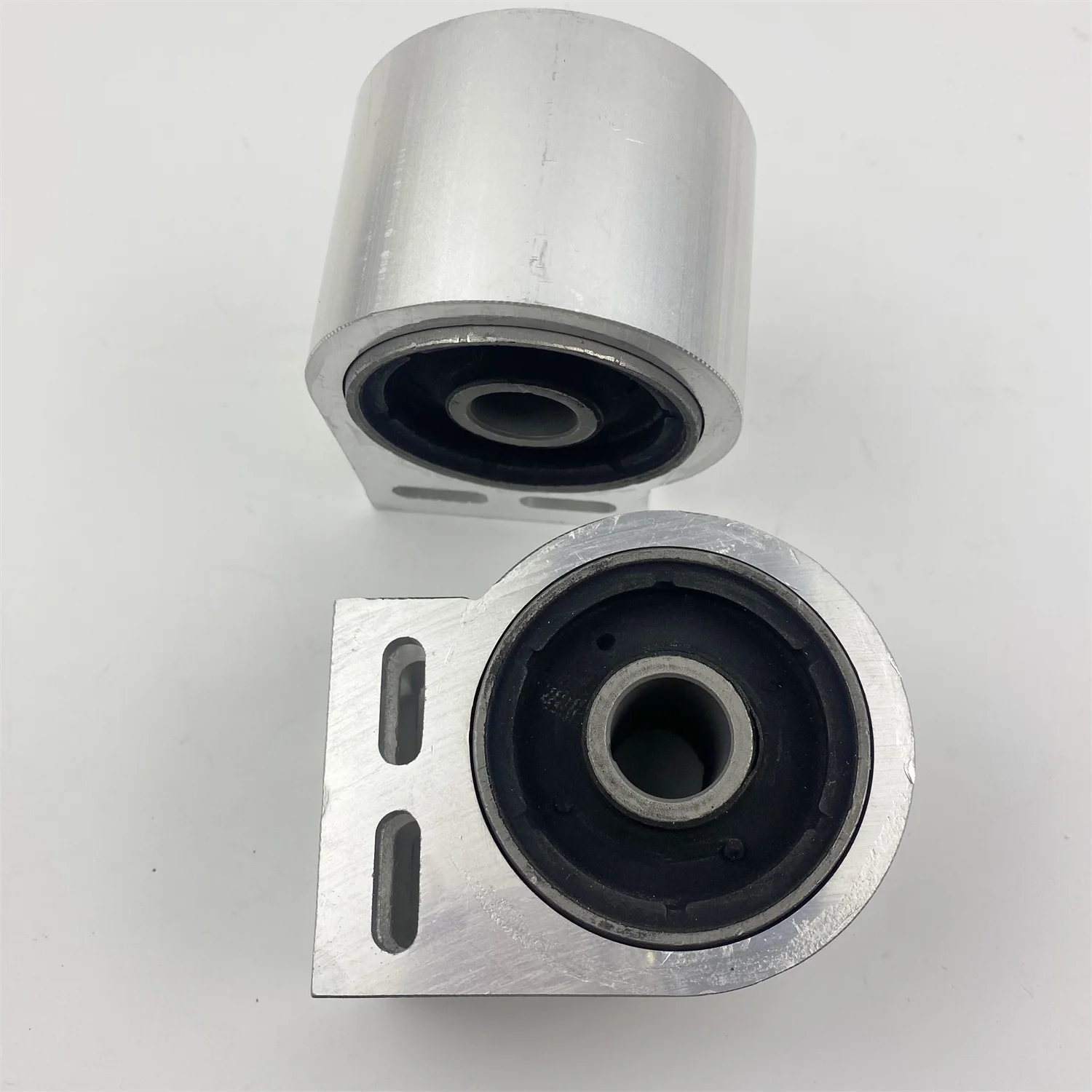 2PCS Front Big Control arm Bushing For CHEVROLET GM Daewoo Captiva Winstorm & OPEL VAUXHALL Antara 96809676 In Stock