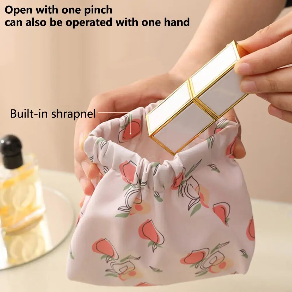 Cartoon Sanitary Pad Pouch Reusable Sundries Storage Bag Cute Automatic Closing Cosmetic Bag Oxford Cloth Mini Coins Purse