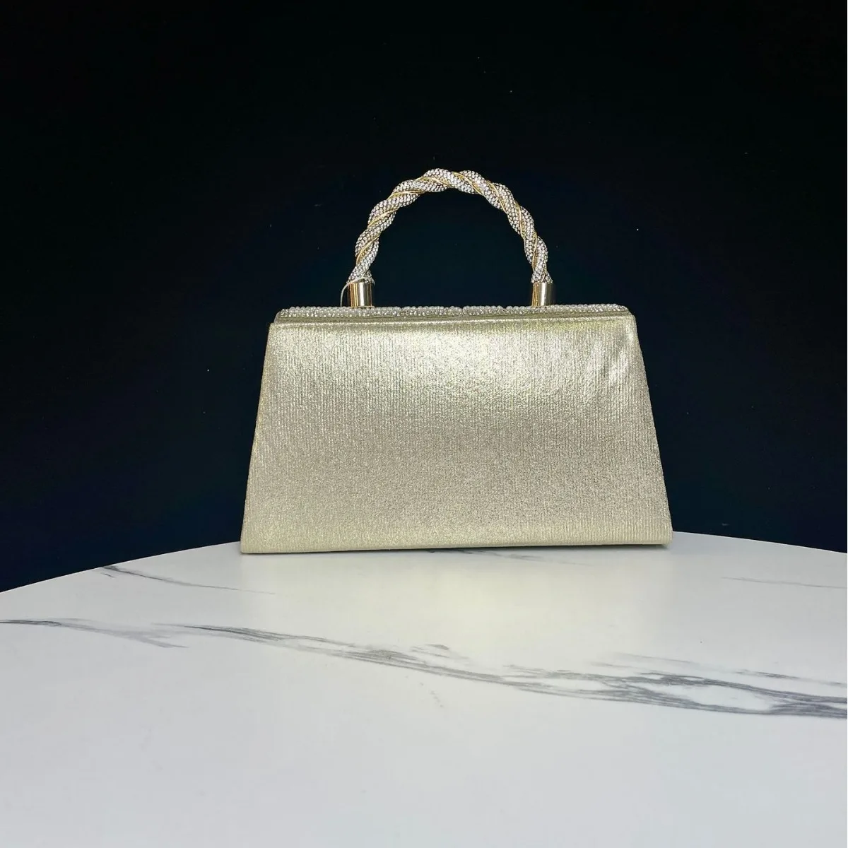 حقيبة مربعة صغيرة لؤلؤية مع حقيبة يد مأدبة مرصعة بالألماس حقائب كتف واحدة حقيبة عشاء مأدبة زفاف المشاهير من حجر الراين