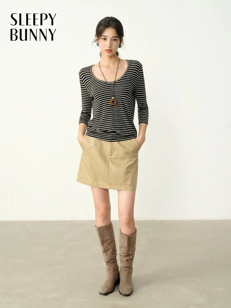 

Stretch Wool T Shirt Autumn Casual Women Slim Fit Striped Top Black White Elastic Base Layer Undershirt for Office or Daily Wear