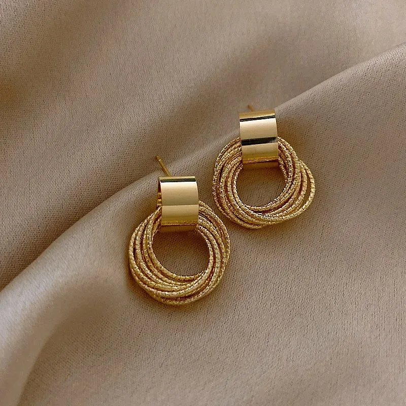 

New Fashion Retro Metal Multiple Small Circle Stud Earrings for Women Korean Jewelry Fashion Wedding Party Earrings Jewelry Gift