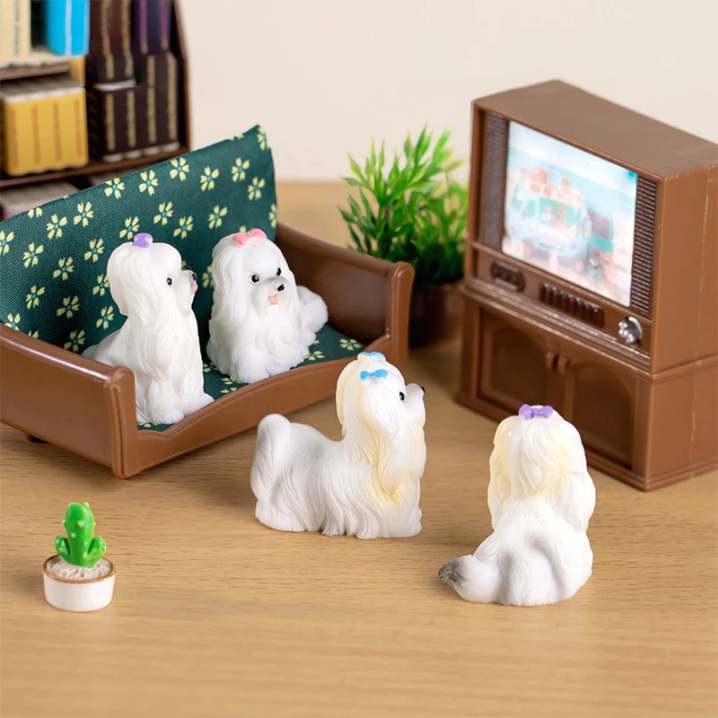 Miniatures Figurines Cute Resin Dog Micro Landscape Ornaments For Modern Home Decorations Office Desk Lanscape Decoration