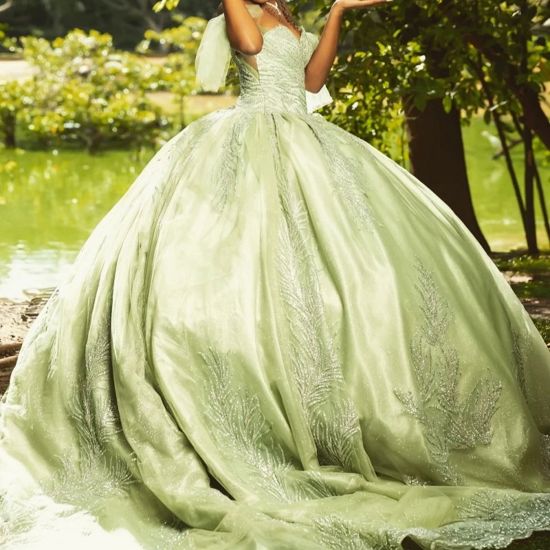 

Green Shiny Quinceanera Dresses Off The Shoulder Applique Beading Tull Party Birthday Sweet 16 Dress Vestidos 15 De Anos