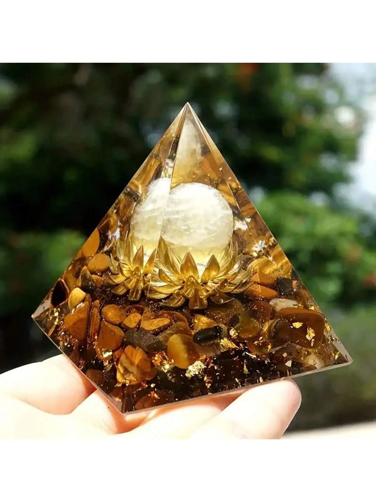 Piramide di Orgone con simbolo di loto occhio di tigre in cristallo trasparente con energia positiva e guida-piramide Orgone con simbolo di loto