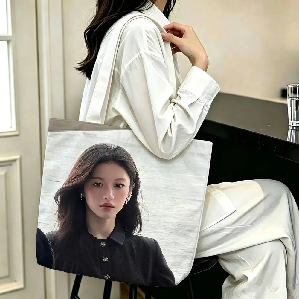 Go Yoon-Jung  Printed Canvas Tote Bag Shoulder Bag Commuter Mommy Shopping Bag