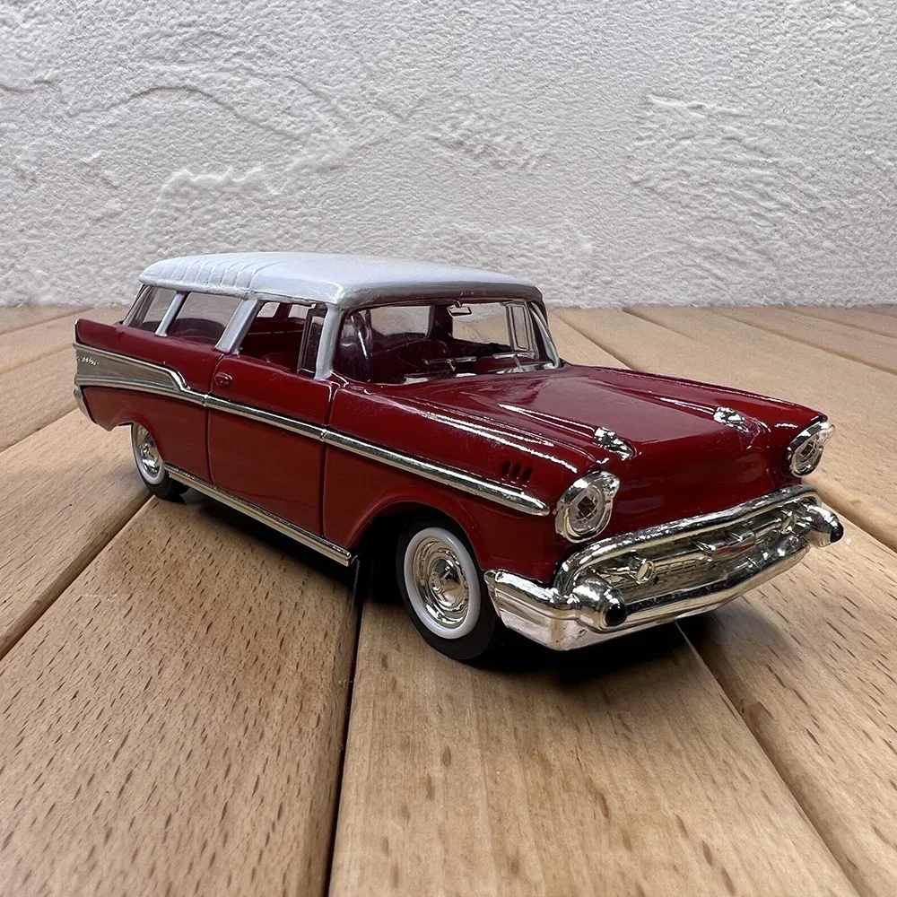 Spot Goods Chevy Nomad 1957 Classic Vintage Car Alloy Model Die-cast 1:43 Scale Simulation Sedan Ornaments Wagon Collection Gift