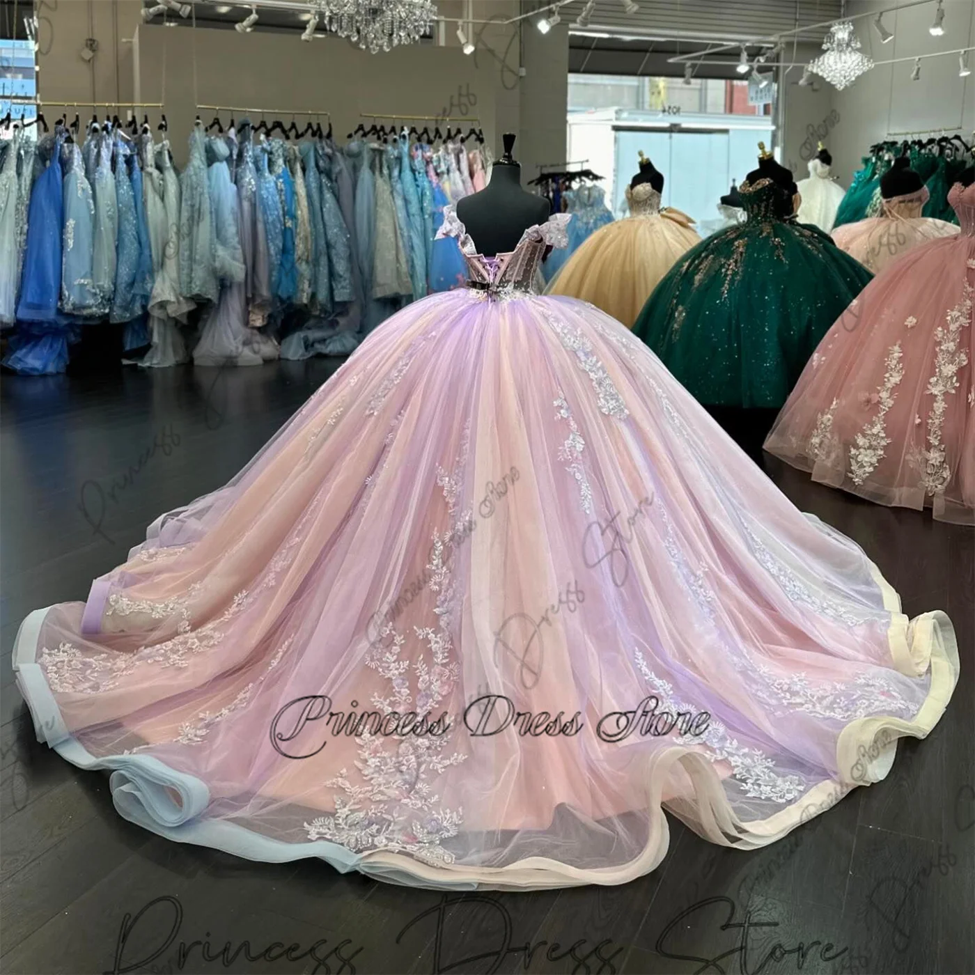 Glitter Sweet Quinceanera Dresses Ball Gown Beads Appliques Crystal Tull Sweet 16 Dresses Customized 16 Vestidos De XV 15 Anos