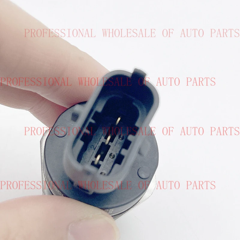 

V+ Fuel Rail Pressure Sensor Fits For 2003-2007 Dodge Ram 2500 3500 5.9L 0281006325