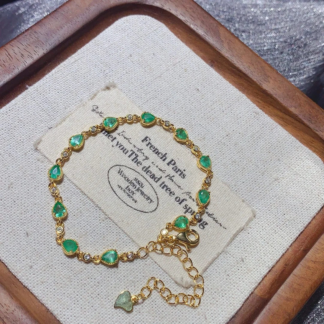 Fiery Handcrafted Designer Natural Emerald Bracelet S925 Sterling SilverShining Green Gemstone Daily Elegant Women Jewelry