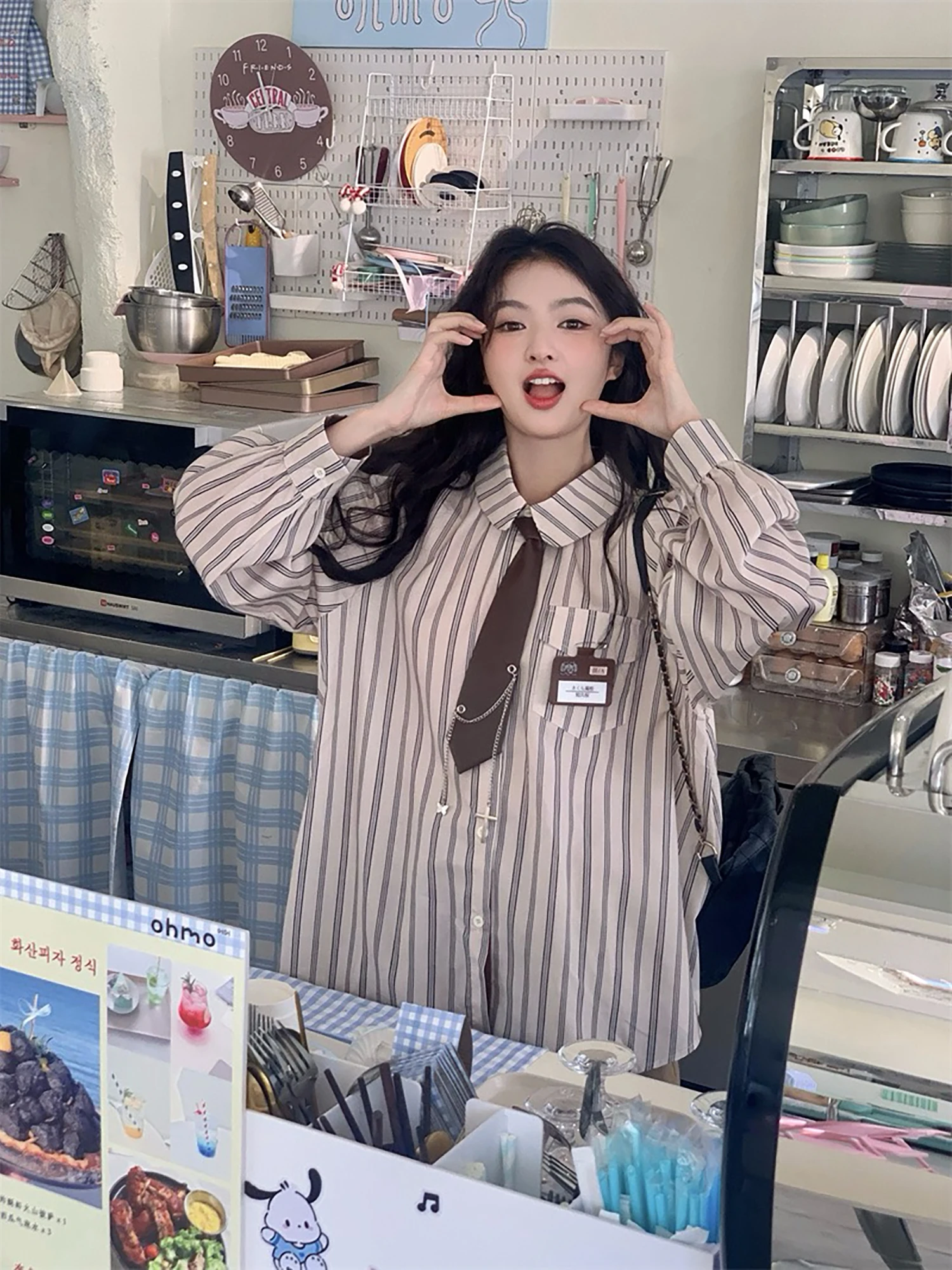 

Женская весенняя блузка Vanwenwen с длинными рукавами, в полоску, с цветными блоками, свободного кроя, с пышными рукавами и пуговицами, в студенческом стиле