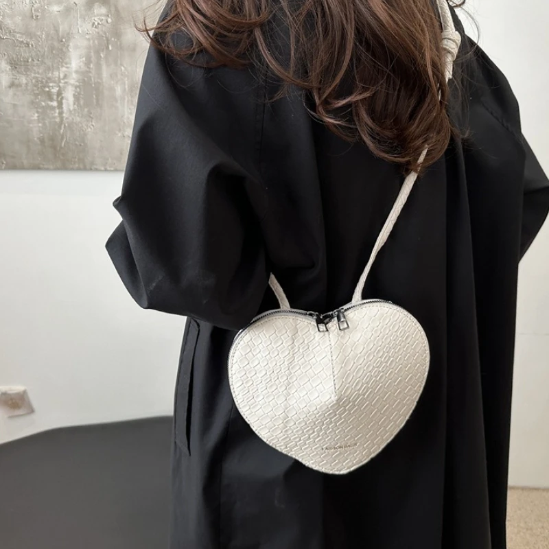 

Solid Color Zipper Woven Heart Pattern 2025 New Shoulder Single Bag Trendy Women Crossbody Mobile Phone Bags Elegant Handbag
