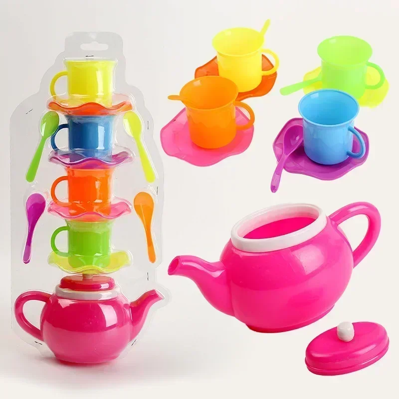 Casa da gioco Giocattolo Tè pomeridiano Teiera Tazza Set di cucchiai Materiale Versare acqua Bevanda Set da gioco per tè Puntelli di alta qualità Regalo per bambini