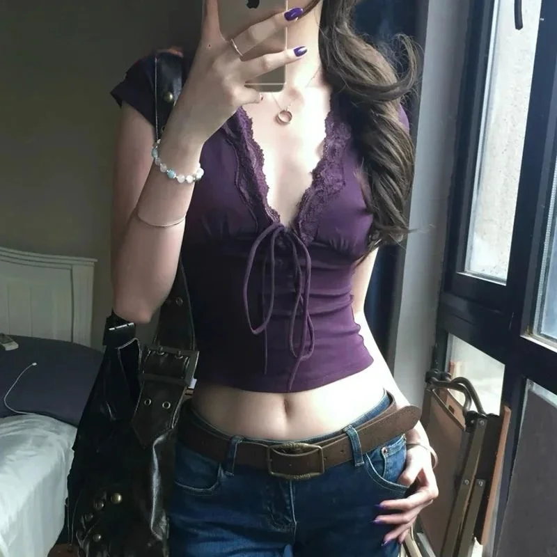 

Женская повседневная комфортная толстовка Genayooa Y2K с японским кружевом и глубоким V-образным вырезом, весна 2026