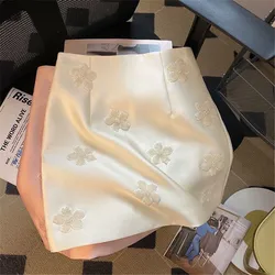 Flower Studded Bead Thousand Gold Feeling A-line Skirt For Women's Summer 2024 New Design Sense Short Skirt Fashion Solid Color