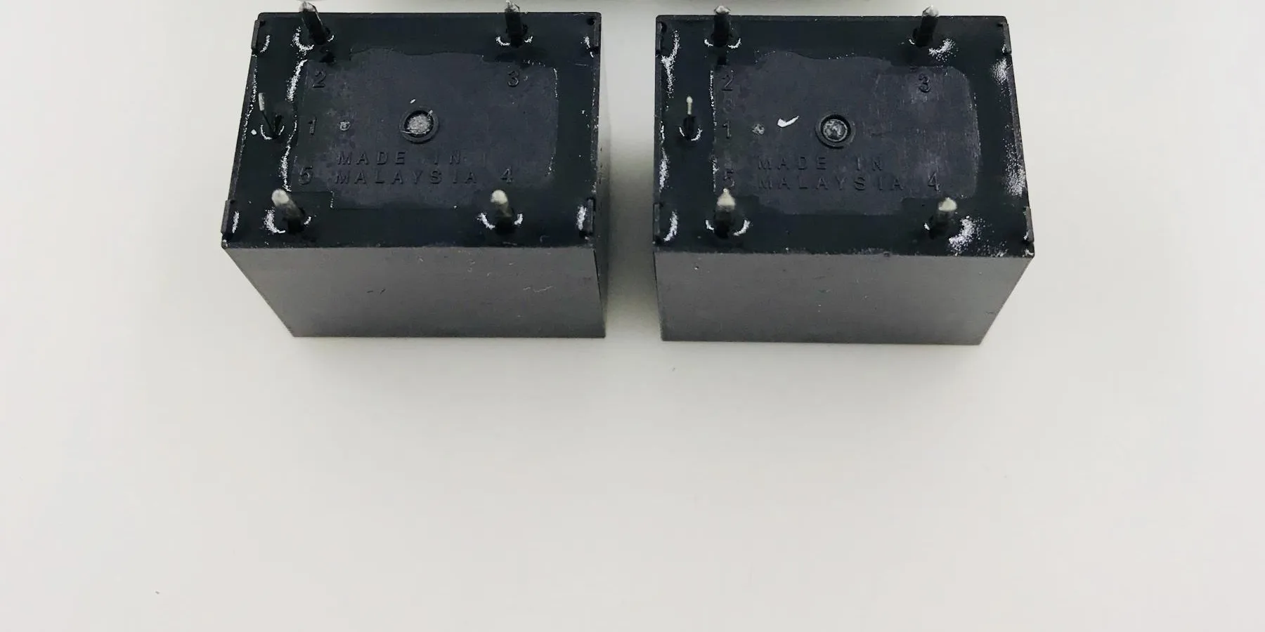 

G5LE-14-24VDC 5pin 10A 250VAC relays