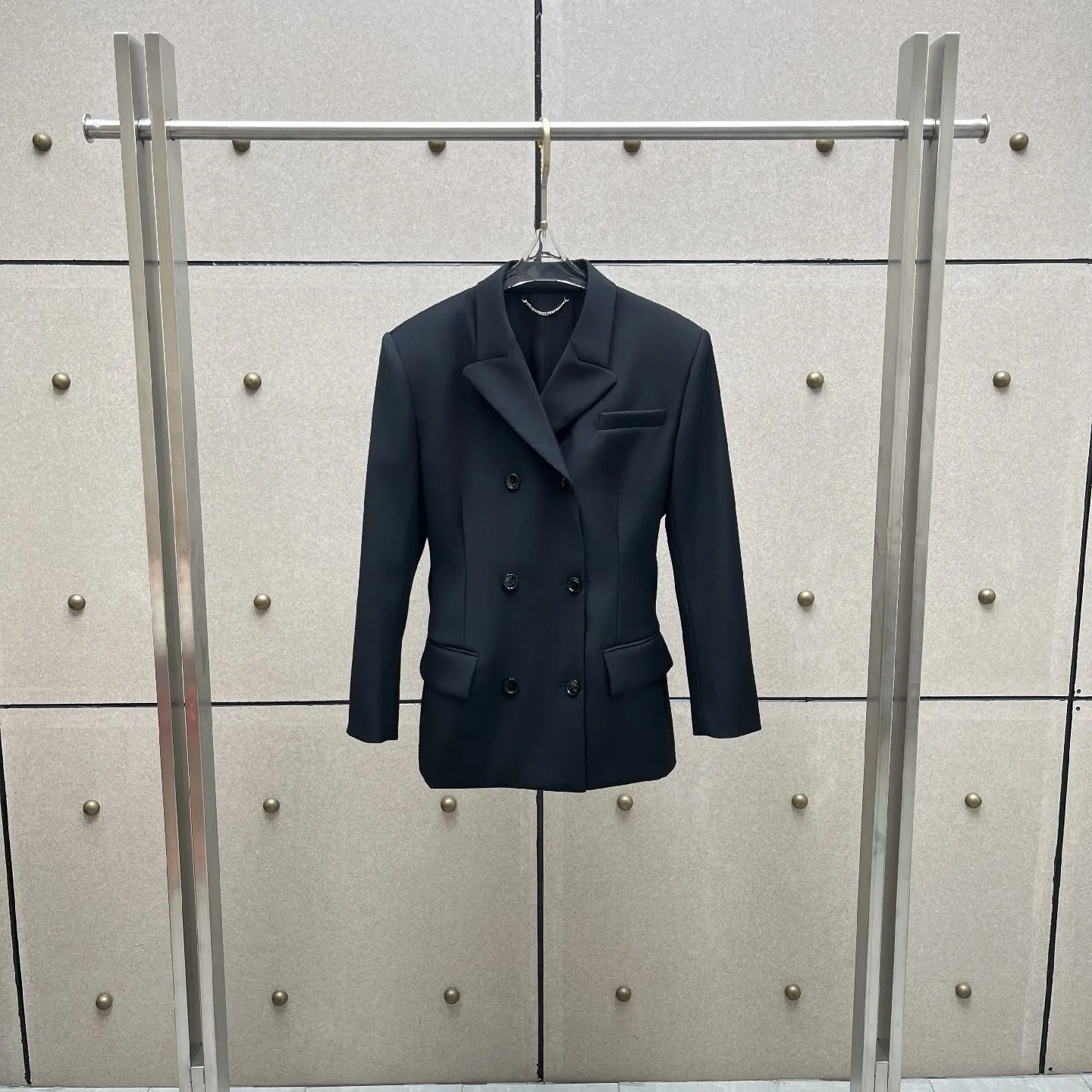 2026 Women's Black Double Breasted Blazer Classic Notched Lapel Suit Jacket Slim Fit Office Lady Formal Workwear Coat