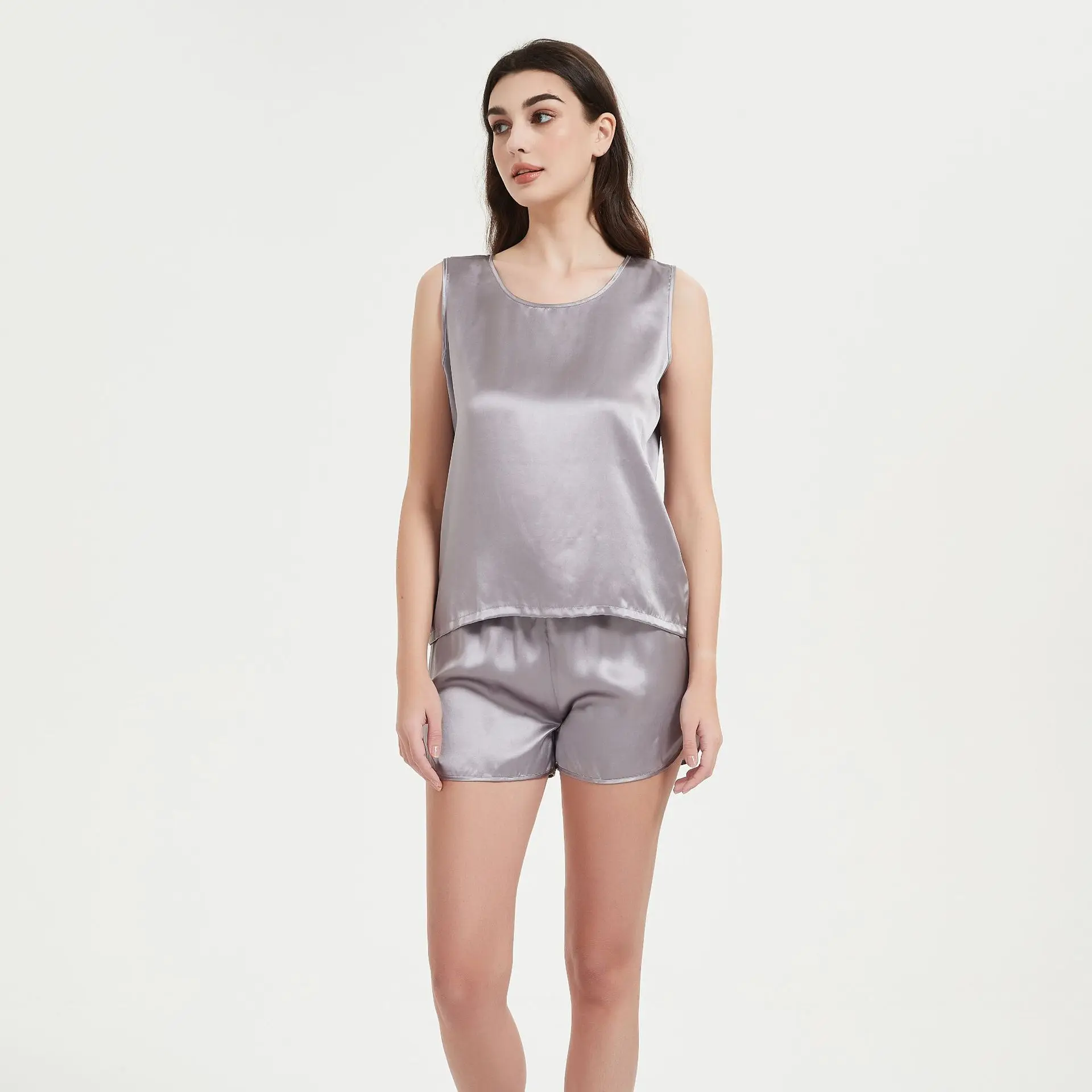 

100% Mulberry Silk Sleeveless Pajama Set for Women Breathable Tank Top and Shorts Summer Sleepwear Camisole Pajamas Loungewear