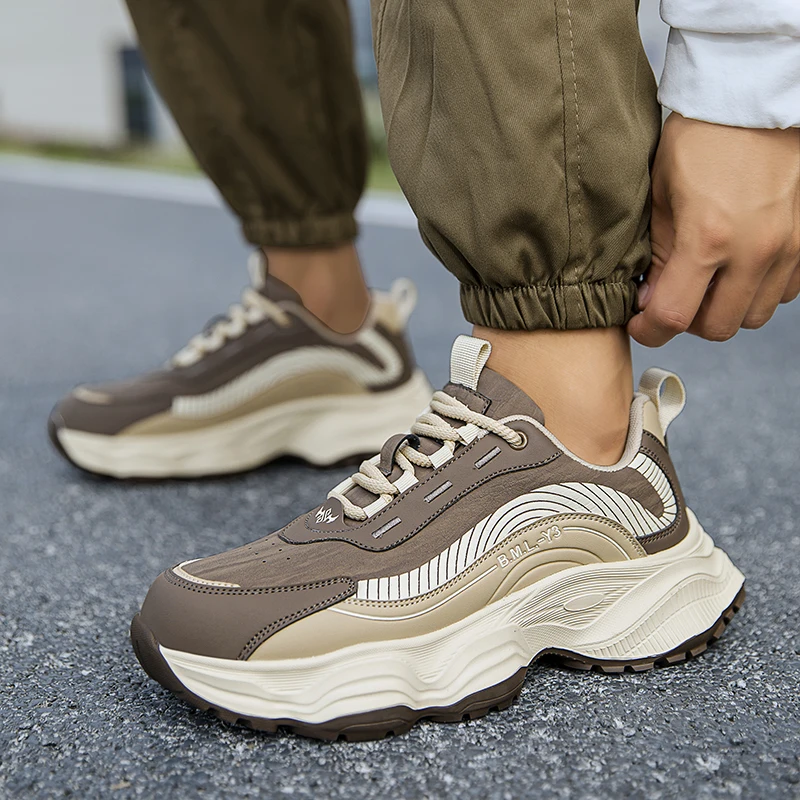 

The new men's thick-soled shock-absorbing multi-functional running sports shoes are suitable for casual dad-style trendy shoes,