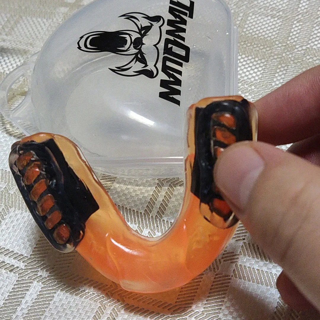 Professional EVA Gumshield Various Colors Mouthgurad Teeth Protection Mouth Guard Sports Free Combat Thai Boxing Taekwondo