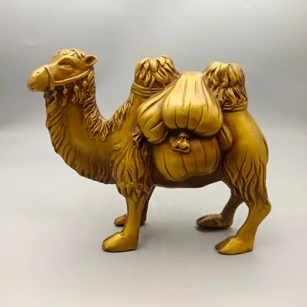 Copper Lucky carrying a heavy load camel Statue Bactrian camel Statue Office Home Decor Gift for Desk Ornament