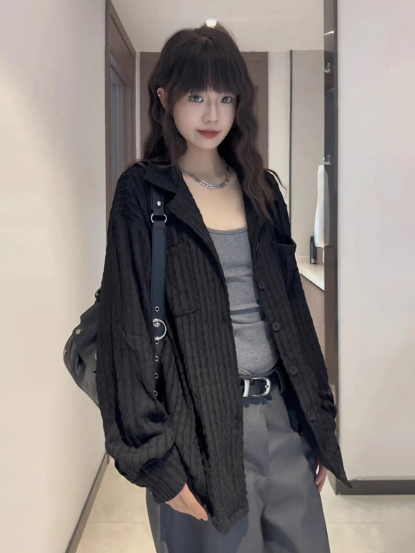 

Bla Hollow Knitted Long Sve Casual irt Men Summer Thin Lazy Sle Loose Couple Sunscreen irt Coat Breathable Polyest...