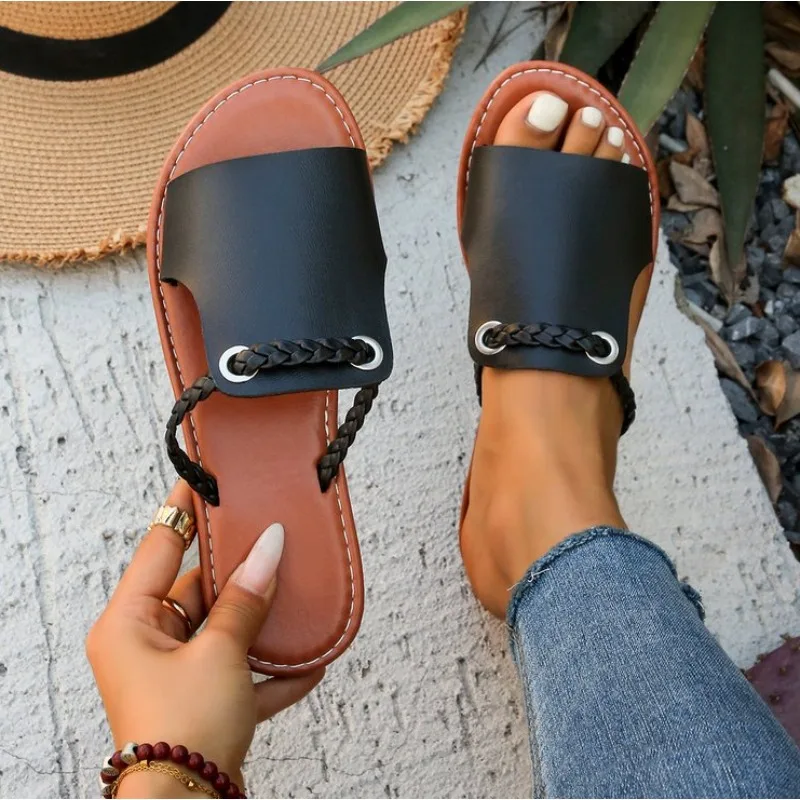 Women Flat Casual Slippers Summer 2025 New Woman Fashion Dress Sandals Beach Bohemian Shoes Femme Home Slides