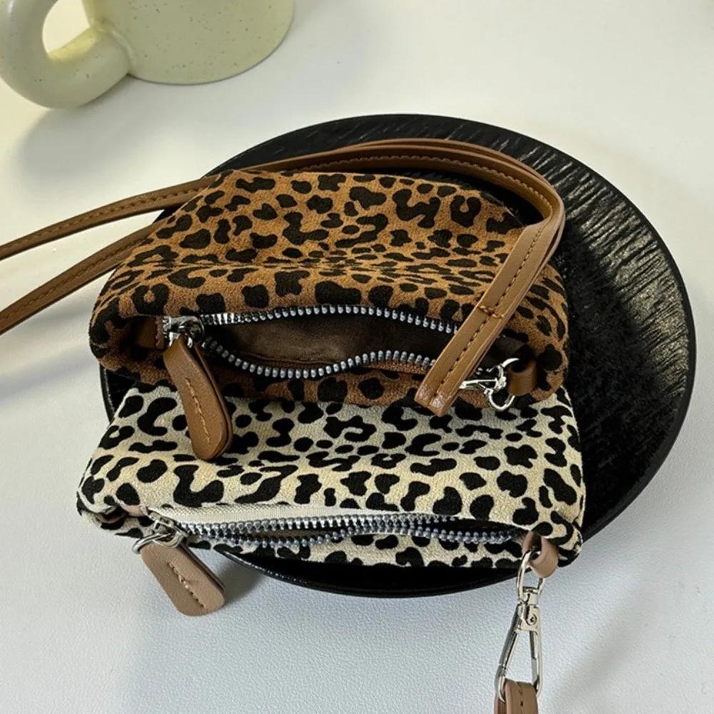 Portable Suede Leopard Print Hanging Neck Bag Y2K Croissant Necklace Card Holder Korean Style Mini Storage Bag Shopping