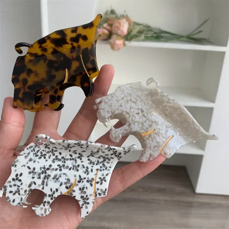 Creative Design Leopard Head Acetate Hair Clips Cartoon Medium Cheetah Hair Claws Shark Clip Hair Accessories for Women