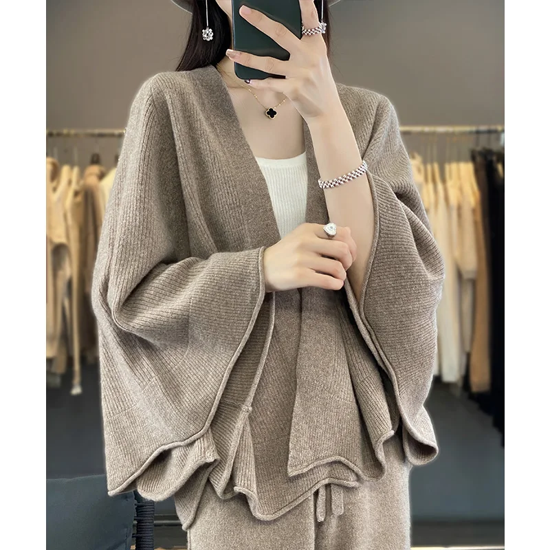 

Women's Shawl Loose Cape Knitted Bat Sweater 2024 Autumn/Winter New Yuanbao Needle Cashmere Cardigan Temperament Korean Versions