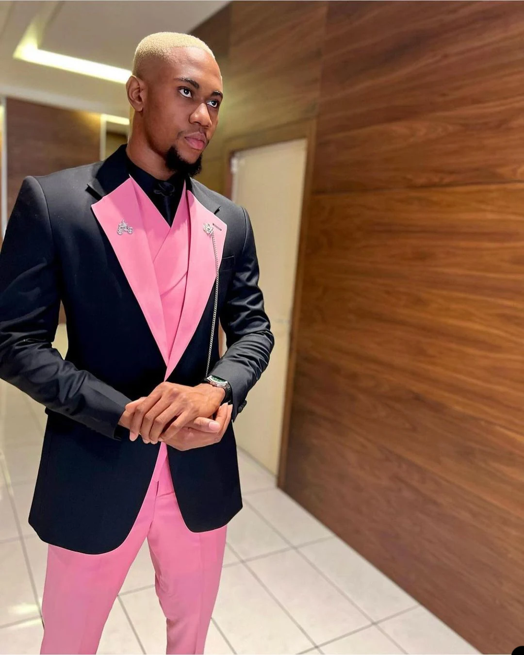 Pink Dress Shirt with Black Suit: The Unexpectedly Perfect Combination for Modern Formal Events Pink Dress Shirt with Black Suit: The Unexpectedly Perfect Combination for Modern Formal Events