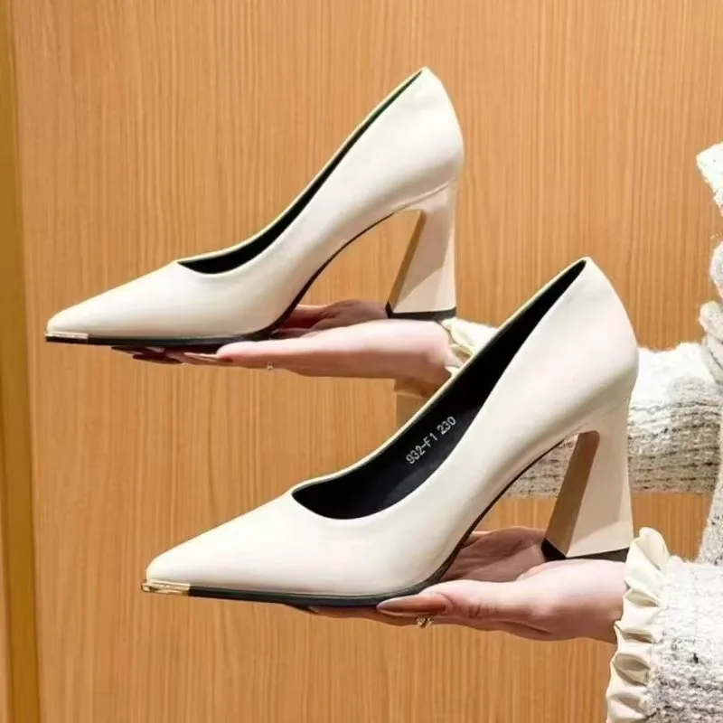 Flache Einzelschuhe Sommer Neue Blockabsatz Feminine Eleganz Bequeme Slip-on High Heels – Detail 4