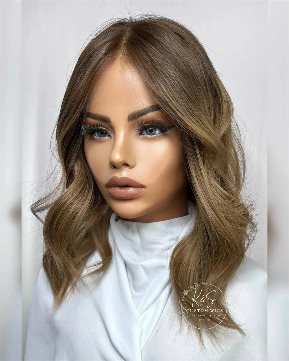 New Brunette Lace Front Wig Shoulder Wavy Blonde Wig Natural Look Heat Resistant Fiber Synthetic Wigs for Women Daily Party Use
