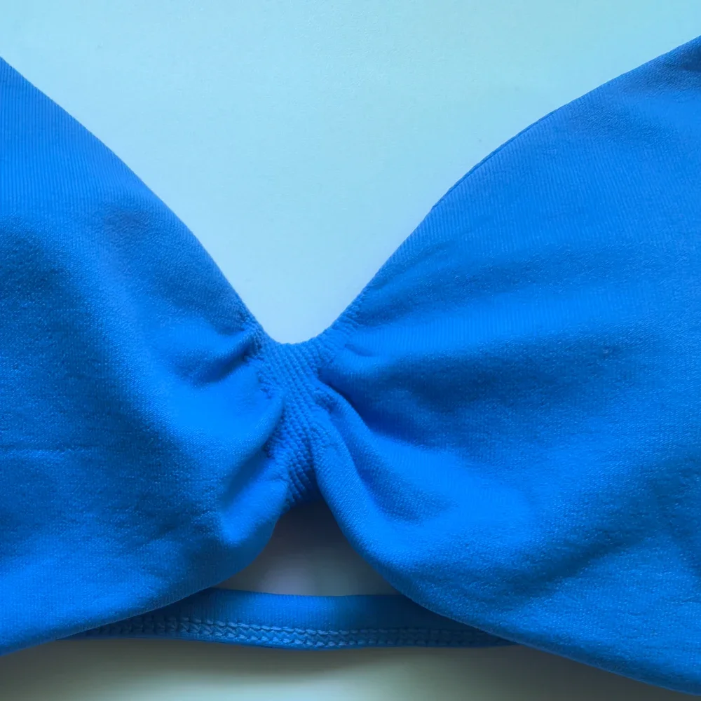 Impact Strappy Bra Women with logo Backless Yoga Top Open Back Gym Bra Padded Women Workout Clothing Gym Top Halter Sport Bra