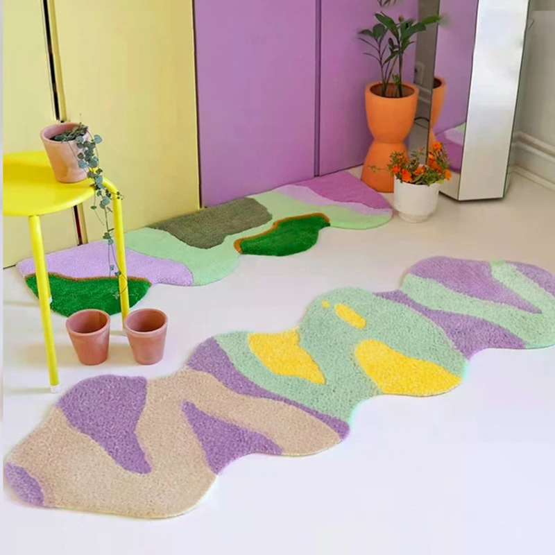 Irregular Long Shape Soft Tufting  Carpet Bedside Absorben Fluffy Tufted Rug Floor Mats Blanket  Non-slip Floor Mat Decoration