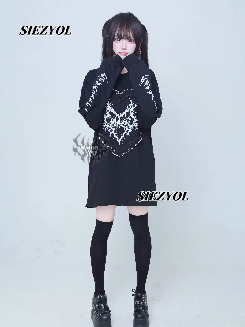 Sweet Fashion T Shirt Versatile Woman Loose Black Tops Spring and Autumn New Original Dark Love Print Long-sleeved T-shirt