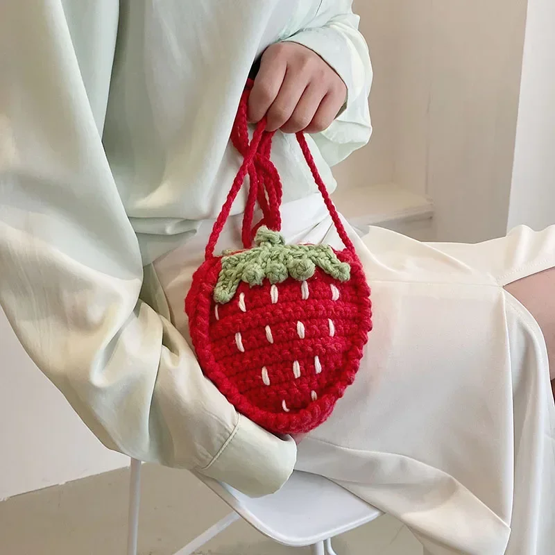 Fashionable and Cute Strawberry Crossbody Bag Handmade Crochet Wool Bag Casual Mini Shoulder Bag Women\'s Bag Wholesale